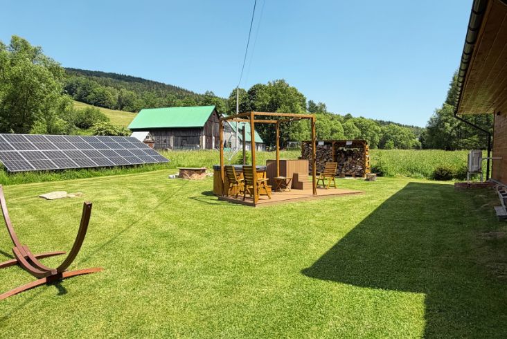 Domek z jacuzii i balia (3)